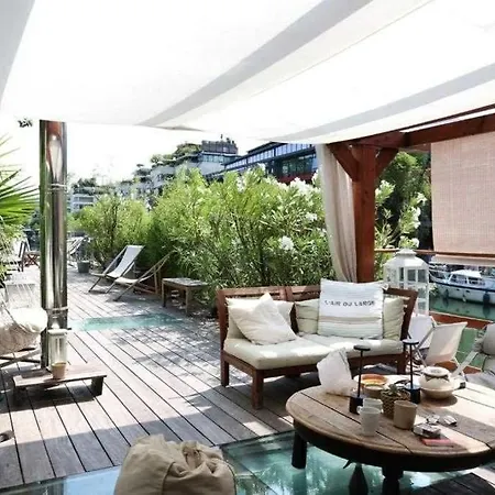 Charming And Spacious Hauts De Seine Issy-les-Moulineaux